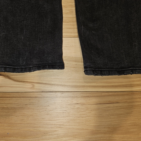 Silver Suki Straight - Picture 3 of 4